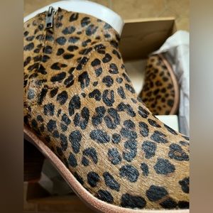 Cheetah print UGG Ankle Boots